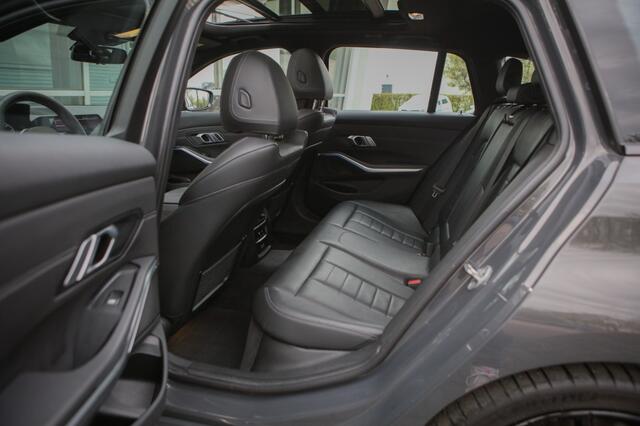 BMW 3-SERIE 330e xDrive M Sport | Pano | HUD | Laser | Assisted Drive |