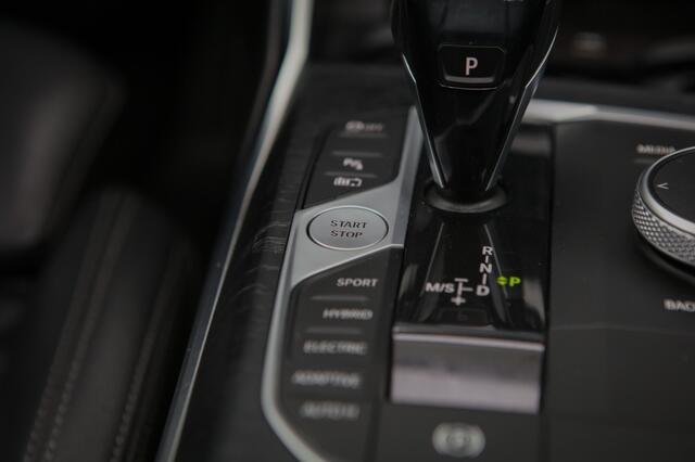 BMW 3-SERIE 330e xDrive M Sport | Pano | HUD | Laser | Assisted Drive |