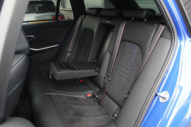 BMW 3-SERIE Touring 330e M Sport | ACC | Memory | Carbon
