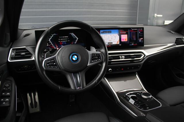 BMW 3-SERIE Touring 330e M Sport | ACC | Memory | Carbon
