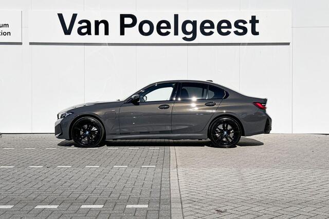BMW 3-SERIE Sedan 320e