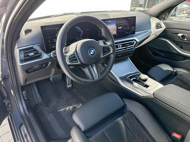 BMW 3-SERIE Sedan 320e