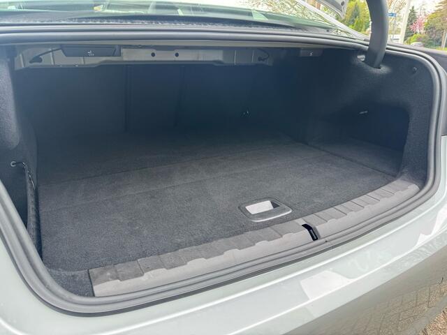 BMW 3-SERIE 330e High Executive