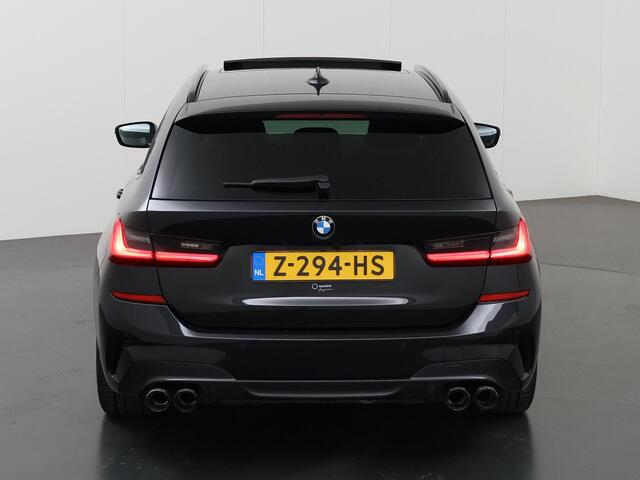 BMW 3-SERIE Touring M340i xDrive High Executive | M-Sport | Adaptief Onderstel | Trekhaak Ele.wegklapbaar | Ele.verstelbare stoelen + Geheugen | Harman/Kardon Audio | Camera | Panoramadak | Adaptieve Cruise Control |