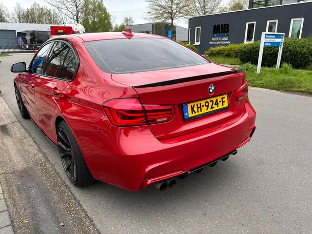 BMW 3-SERIE 318i M Sport AUTOMAAT / PRACHT AUTO NIEUW BINNEN!
