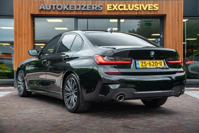 BMW 3-SERIE 320i M Pakket Camera Navi Clima Cruise 18"LM