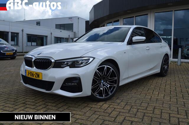 BMW 3-SERIE 2.0 260 pk M-Sport Edition / 19"M / Wit metallic