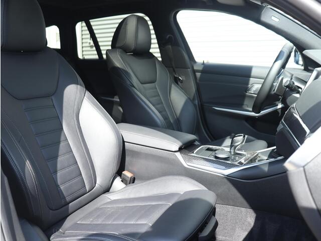 BMW 3-SERIE Touring 330e | High Executive | M Sportpakket | Panodak | M Adaptief Onderstel | Parking Pack | Hi-Fi | Individual | M-Performance | 19'' LMV