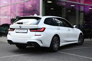 bmw-3-serie-touring-330i-high-execu
