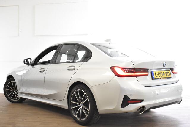 BMW 3-SERIE 318IA 2.0 156PK EXECUTIVE SPORT LEDER/NAVI/CARPLAY