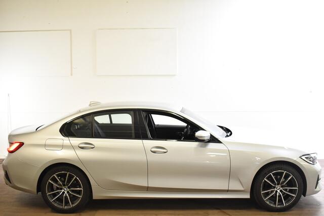 BMW 3-SERIE 318IA 2.0 156PK EXECUTIVE SPORT LEDER/NAVI/CARPLAY