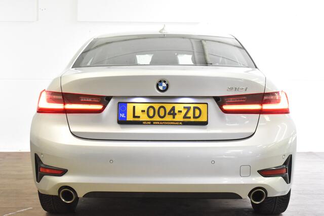 BMW 3-SERIE 318IA 2.0 156PK EXECUTIVE SPORT LEDER/NAVI/CARPLAY