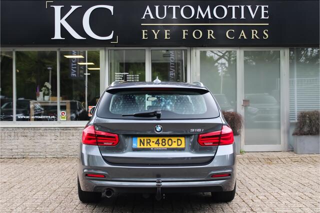 BMW 3-SERIE Touring 318i High Executive | Leder | Trekhaak