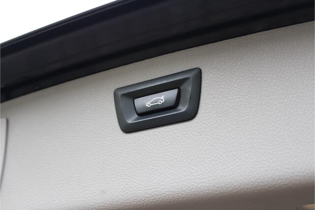 BMW 3-SERIE Touring 318i High Executive | Leder | Trekhaak