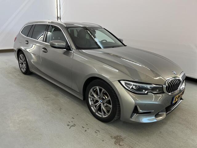 BMW 3-SERIE Touring 330e eDrive Edition Leder | Sfeer | Navi | Camera | Stoelverwarming | Carplay | PDC | 2 Laadkabels | Volledig Dealer Onderh.