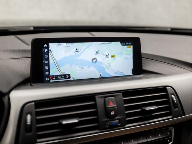 BMW 3-SERIE Touring 320i M Sport Line Shadow 184Pk Automaat (GROOT NAVI, M PAKKET, CAMERA, STOELVERWARMING, LEDEREN SPORTSTOELEN, SPORT AUTOMAAT, FLIPPERS, GETINT GLAS, ELEK ACHTERKLEP, NIEUWE APK, NIEUWSTAAT)