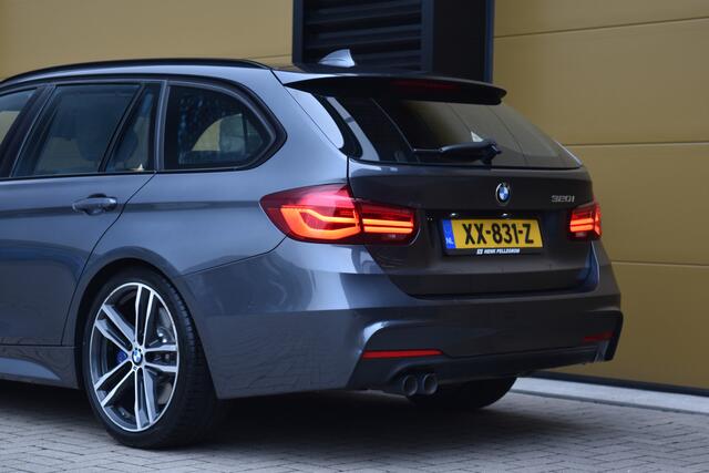 BMW 3-SERIE Touring 320i M Sport Edition * M Sportpakket * Panorama dak * Achteruitrijcamera * Trekhaak * Head-up *