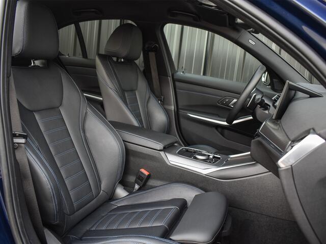 BMW 3-SERIE 330e xDRIVE | M-SPORT | TREKHAAK | SPORTSTOELEN | ACTIVE CRUISE CONTROL | CAMERA | LEDEREN BEKLEDING | DAB+ | HIFI SOUND | SHADOW-LINE | STOEL- EN STUUR VERWARMING