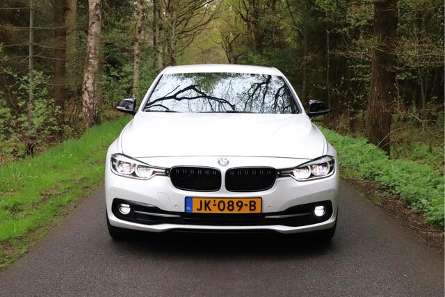 BMW 3-SERIE 330e Sport iPerformance M Shadow Line ECC|LED|CRUISE|NAV|AFN.TREKH|LMV'18|PDC