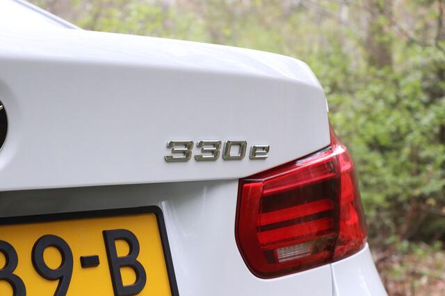 BMW 3-SERIE 330e Sport iPerformance M Shadow Line ECC|LED|CRUISE|NAV|AFN.TREKH|LMV'18|PDC