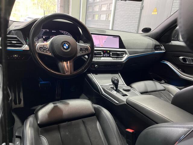 BMW 3-SERIE 330e M-Sport | ACC | Elek. Achterklep | Stoelverwarming | PDC V+A | Stoelverlengers
