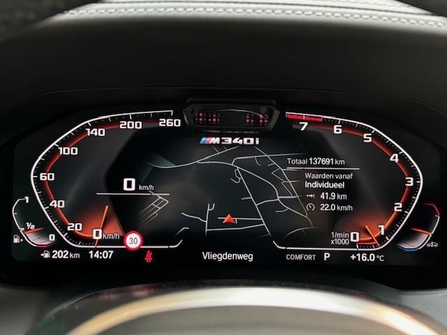 BMW 3-SERIE Touring M340i xDrive High Executive Edition | Uniek | 1e eigenaar | NL auto | Dealer onderhouden |