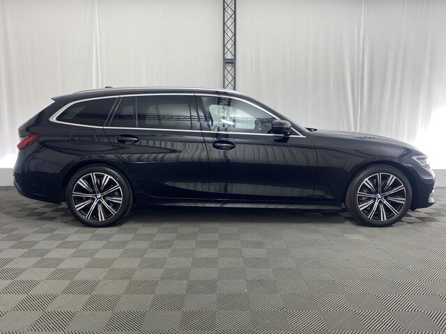 BMW 3-SERIE Touring 330i High Executive Automaat | Apple Carplay | Leder | Navi | Camera |