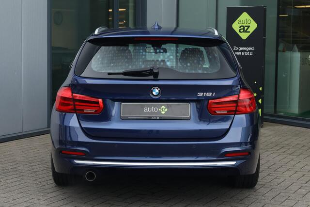 BMW 3-SERIE Touring 318i Luxury Edition