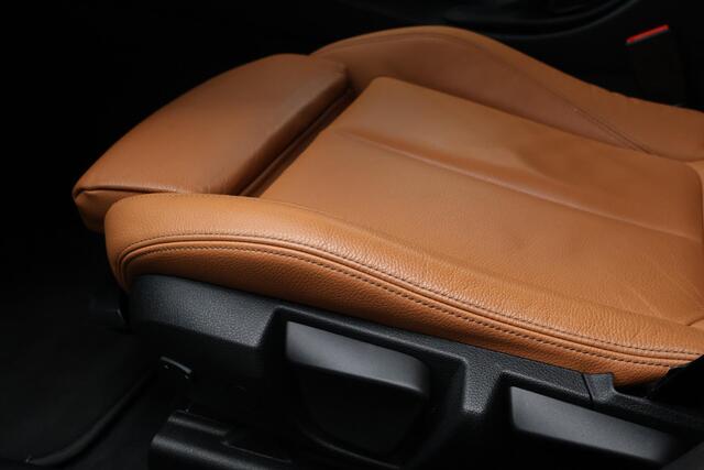 BMW 3-SERIE Touring 318i Luxury Edition