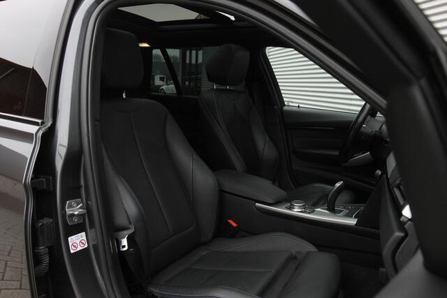 BMW 3-SERIE Touring 318i M Sport Corporate Lease I AUT. I PANO.DAK I LEDER I TREKHAAK I NAVI
