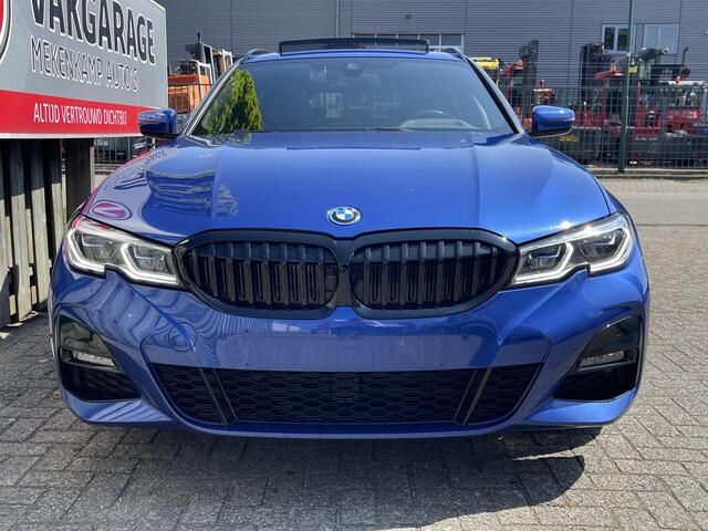 BMW 3-SERIE Touring 330e High Executive M Sport 18"/Panoramadak/Laser LED/Stoelverwarming + memory/Head-up/Keyless/Elektrische klep/Adaptief M onderstel/Camera/HiFi