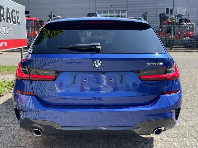 BMW 3-SERIE Touring 330e High Executive M Sport 18"/Panoramadak/Laser LED/Stoelverwarming + memory/Head-up/Keyless/Elektrische klep/Adaptief M onderstel/Camera/HiFi