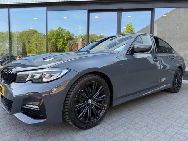 BMW 3-SERIE 320i M-Sport,LED,NaviPro,Lane Ass.,Half Leder,Carpay,Clima,Cruis