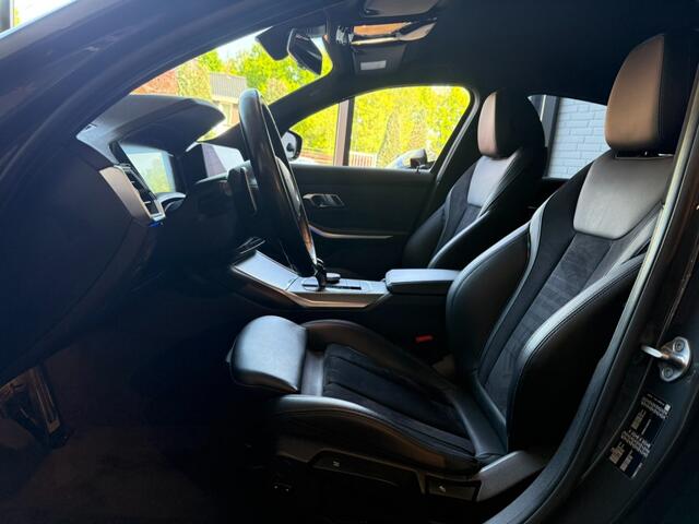 BMW 3-SERIE 320i M-Sport,LED,NaviPro,Lane Ass.,Half Leder,Carpay,Clima,Cruis