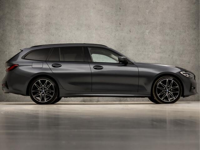 BMW 3-SERIE Touring 318i Executive Sportline 157Pk Automaat (PANORAMADAK, APPLE CARPLAY, GROOT NAVI, DEALER ONDERHOUDEN, LEDEREN SPORTSTOELEN, ELEK ACHTERKLEP, TREKHAAK, GETINT GLAS, NIEUWSTAAT)