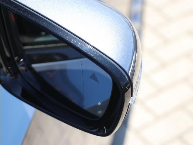 BMW 3-SERIE 330e Sport Line I Leder I HarmanKardon I Elektrische stoelverste
