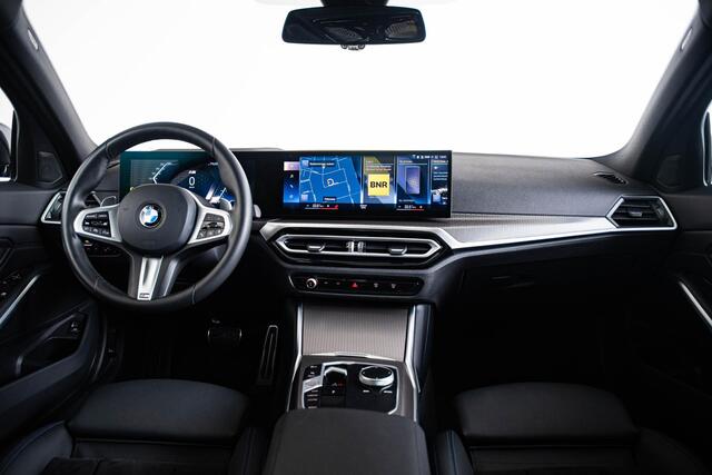 BMW 3-SERIE Touring 330i M-sport - Trekhaak - Panoramadak - Head-up - Active Cruise Control - HiFi System - 19 inch