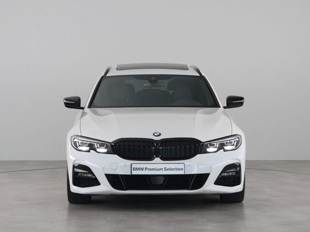 BMW 3-SERIE Touring 330i M Sport