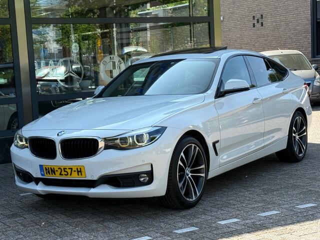 BMW 3-SERIE 320I Centennial Executive Automaat Panoramadak