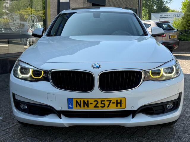 BMW 3-SERIE 320I Centennial Executive Automaat Panoramadak