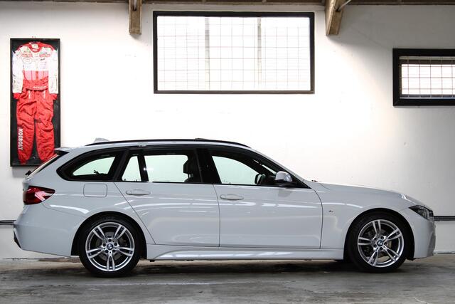 BMW 3-SERIE Touring 318i M Sport Corporate Lease | M-Sport | 18 inch | Panoramadak | Leder | NL auto | BTW |