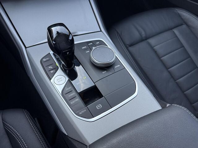 BMW 3-SERIE Touring 330e Business Edition Plus