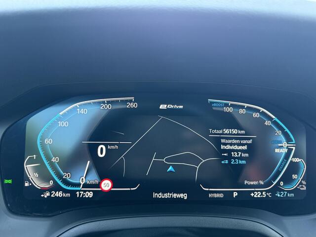 BMW 3-SERIE Touring 330e Business Edition Plus