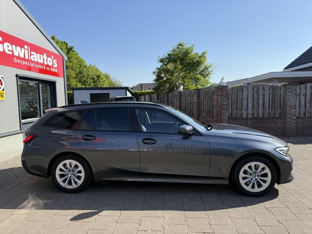 BMW 3-SERIE Touring 330e Business Edition Plus