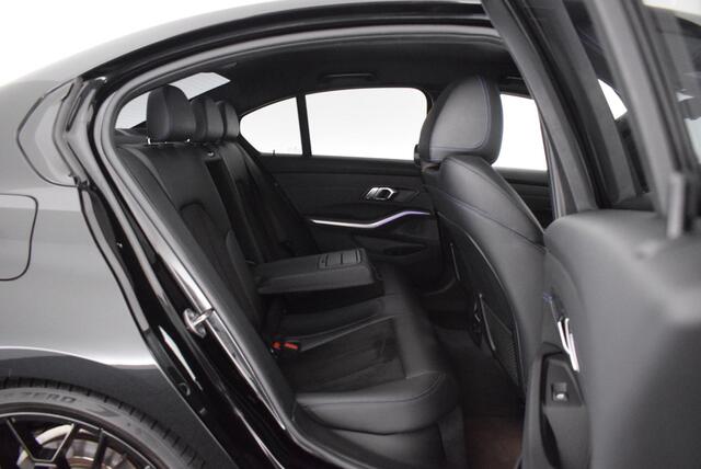 BMW 3-SERIE 320i 184pk Automaat High Executive Navigatie Virtual Cockpit Leder Navigatie
