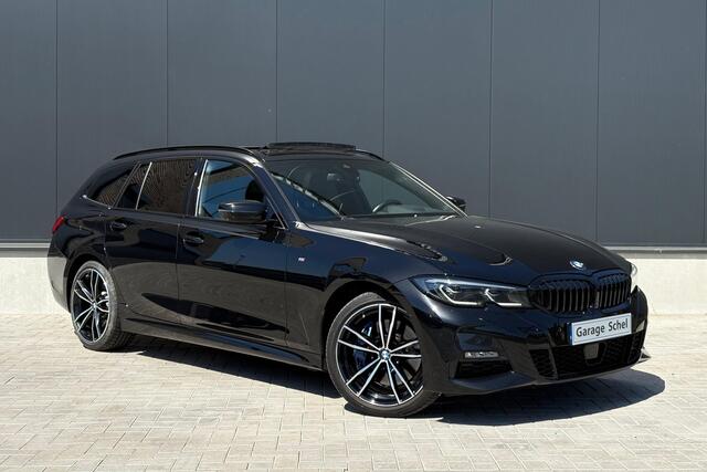BMW 3-SERIE Touring 330e M-Sport - Panoramadak - Laser - ACC - 360 camera - HUD - Shadow Line - Rijklaar