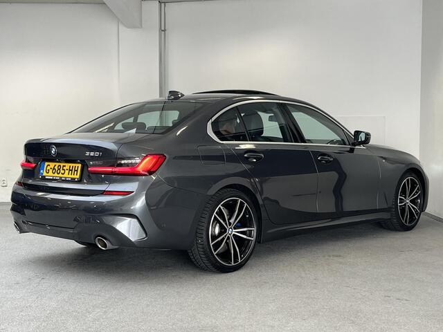 BMW 3-SERIE 320i M-Sport | 1e-EIG | PANO | HEAD-UP | LEDER | STOEL.V.W. |