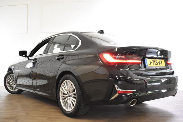 BMW 3-SERIE 318i AUT. EXECUTIVE EDITION LEDER/PDC/NAVI/SFEERVERL