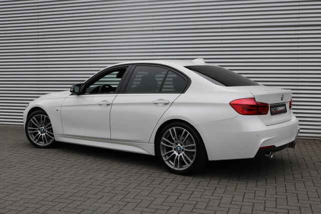 BMW 3-SERIE 340i M Sportpakket Aut 326PK (Sportinterieur Clima Cruise Full-Led 19InchM-Velg PrivacyGlass Pdc V+A)