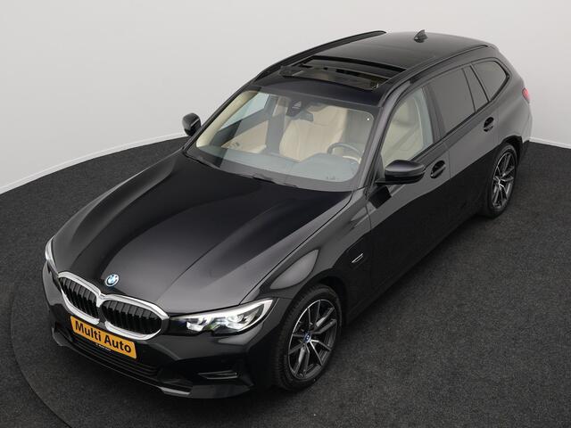 BMW 3-SERIE Touring 320e Sportline Plug In Hybrid Dealer O.H PHEV | Panodak | Lederen Sportstoelen Verwarmd | 18"L.M | Sfeerverlichting | Apple Carplay | HIFI | Virtual | LED |